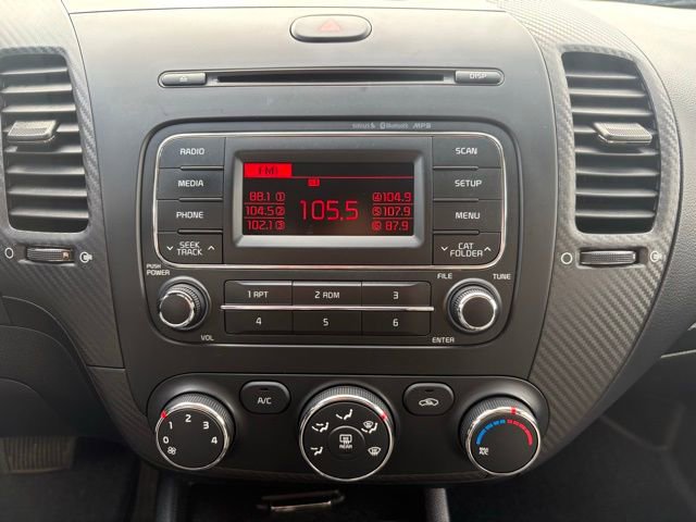 Used 2015 Kia Forte EX image 26