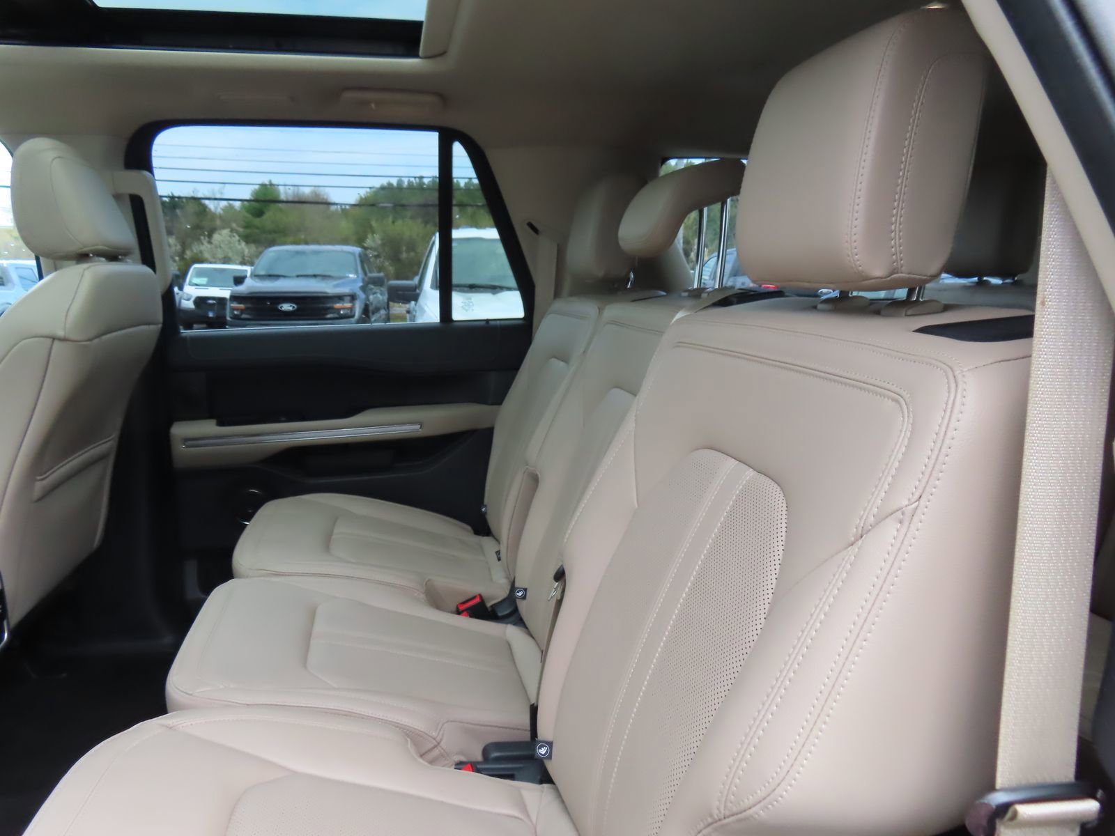 Used 2023 Ford Expedition Max Limited image 33