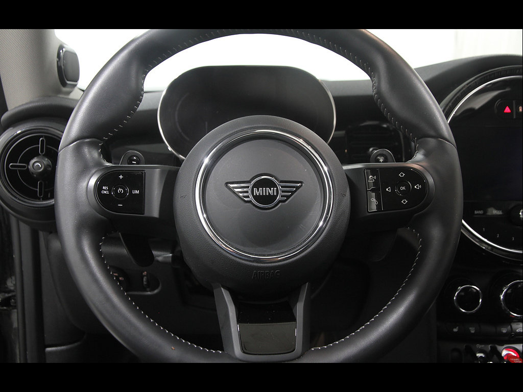 Used 2024 MINI Cooper S FWD image 7