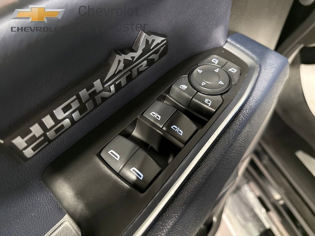 Used 2024 Chevrolet Silverado 1500 High Country w/ High Country Premium Package image 11