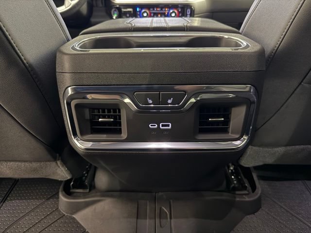 Used 2025 Chevrolet Silverado 1500 High Country AWD/4WD image 26