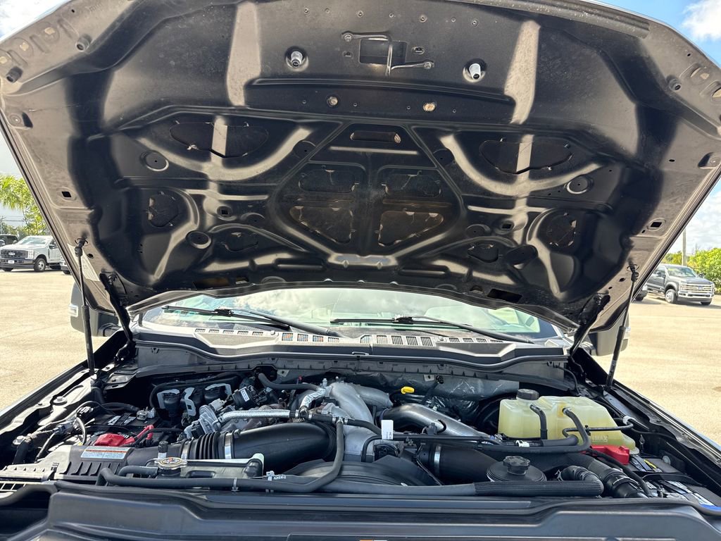 Certified 2022 Ford F250 XLT w/ Black Appearance Package image 29