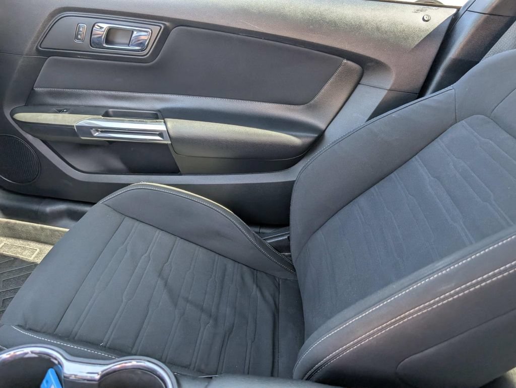 Used 2017 Ford Mustang GT RWD image 22