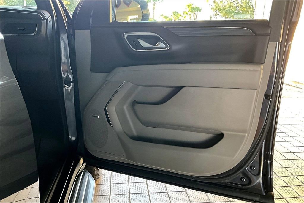 Used 2024 GMC Yukon SLT image 25