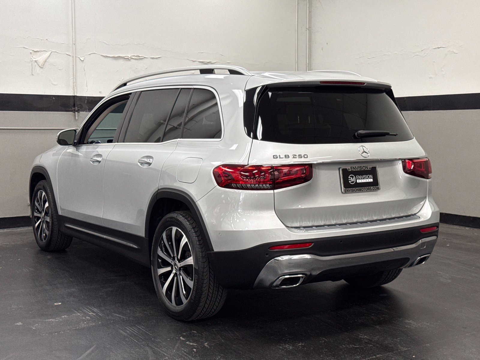 Certified 2023 Mercedes-Benz GLB 250 image 9
