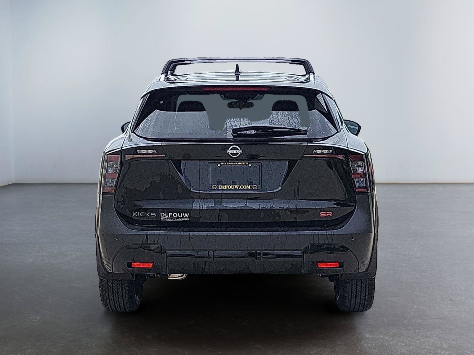 New 2025 Nissan Kicks SR FWD image 4