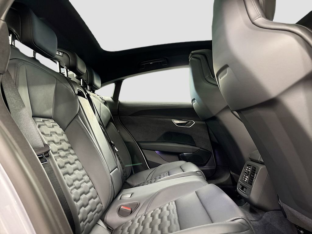 New 2026 Audi S e-tron GT Premium Plus AWD/4WD image 16