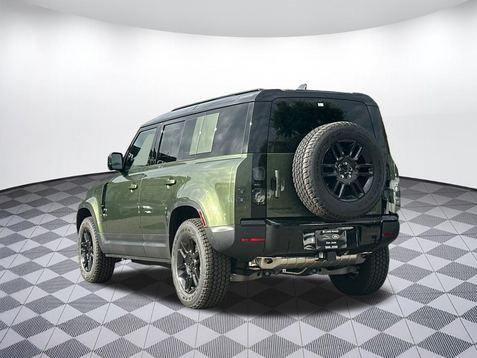 New 2026 Land Rover Defender 110 S AWD/4WD image 3