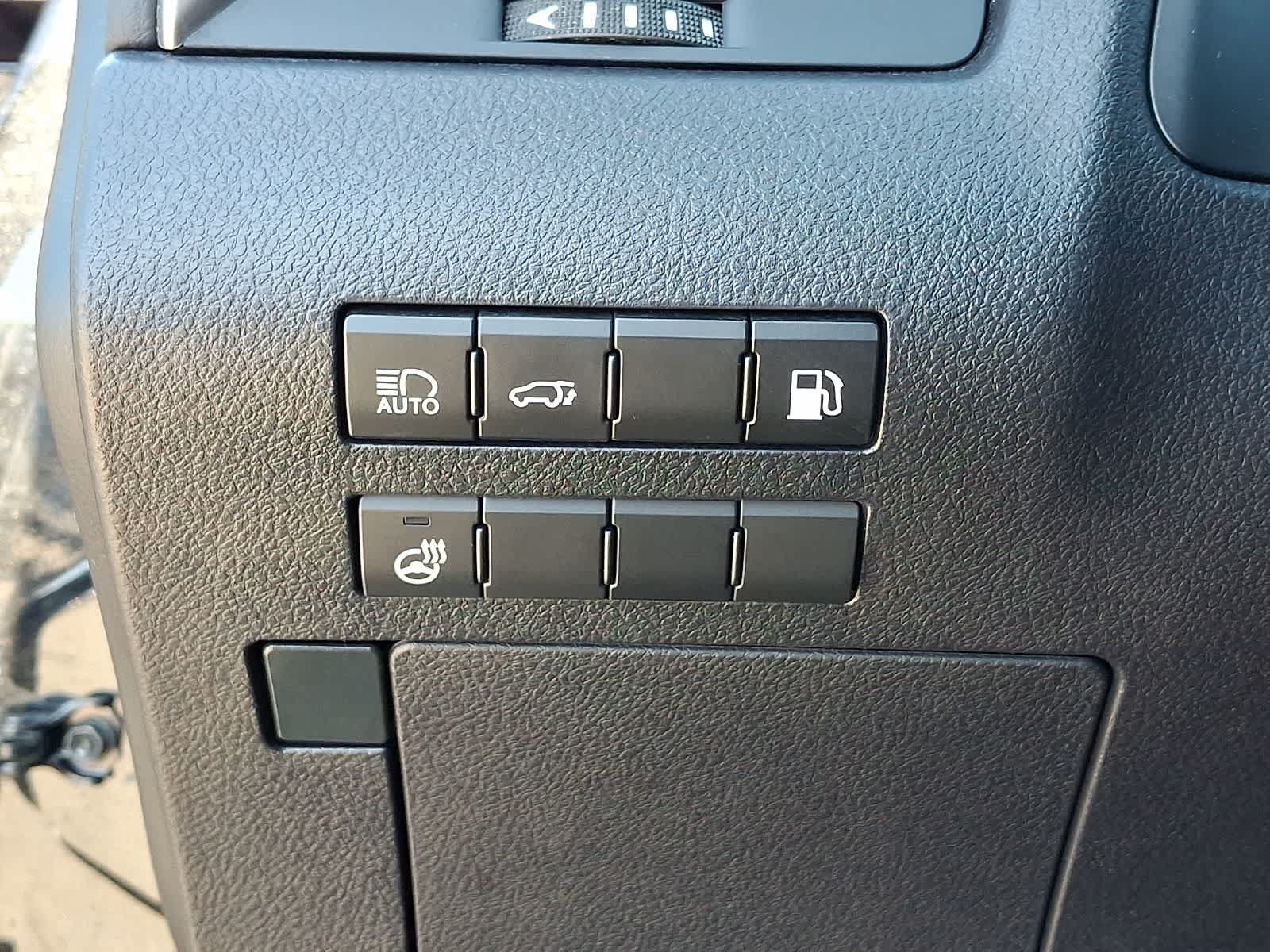 Used 2020 Lexus RX 450h AWD w/ Premium Package image 29