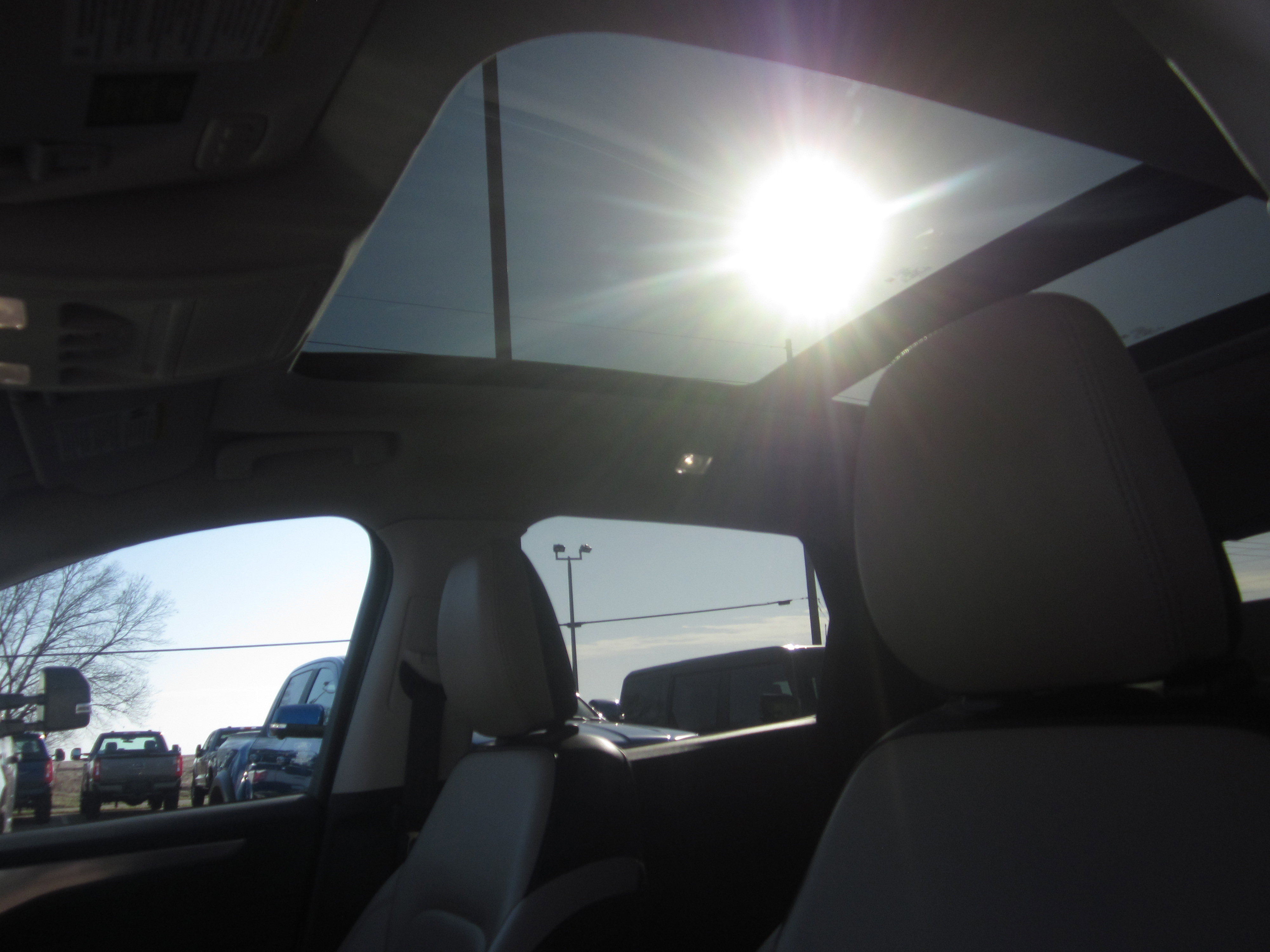 Used 2022 Ford Escape Titanium w/ Class II Trailer Tow Package image 16