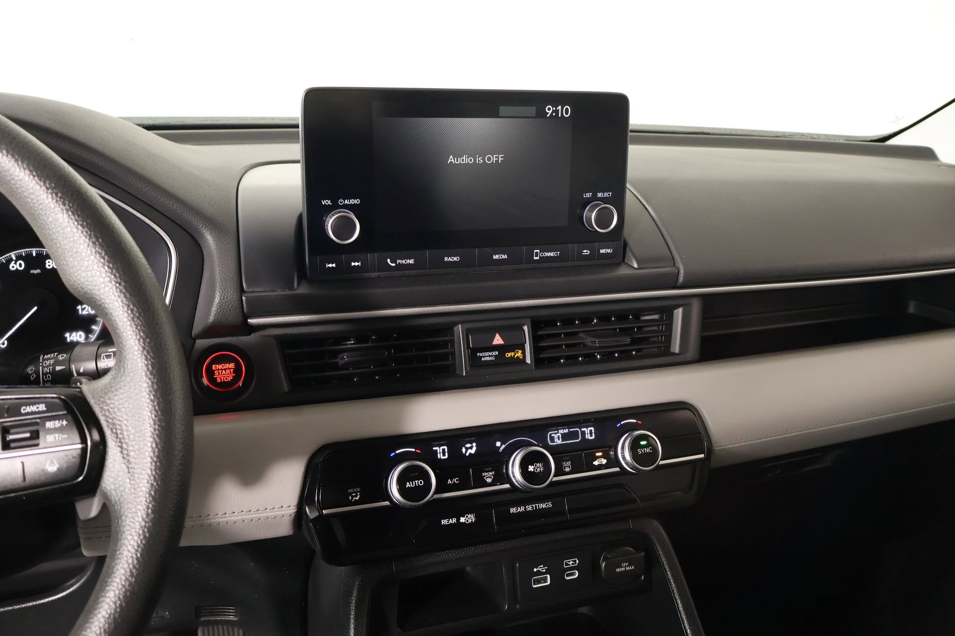 Used 2023 Honda Pilot LX image 5