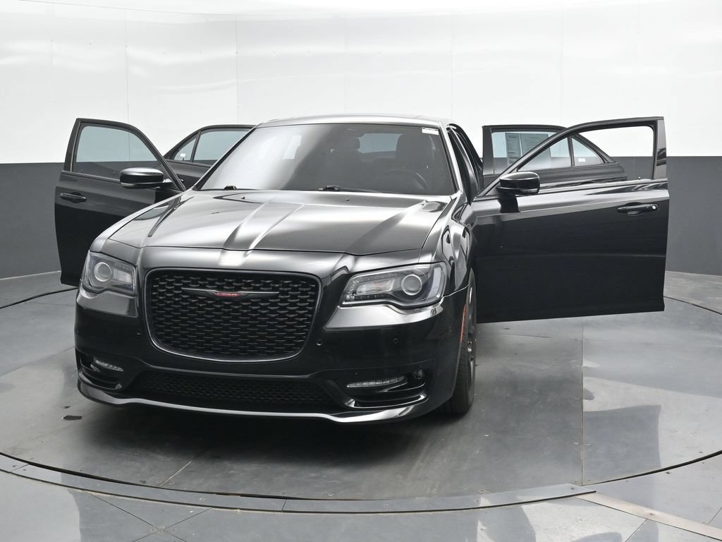 Used 2022 Chrysler 300 S RWD image 47