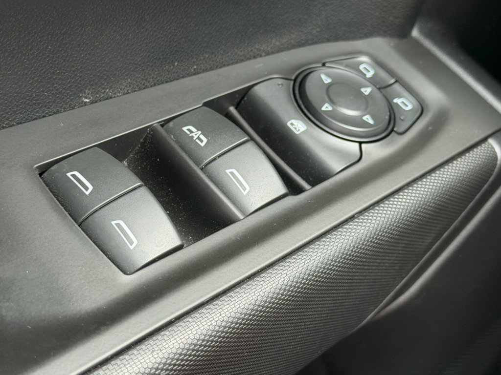 Used 2021 Chevrolet Silverado 1500 Custom AWD/4WD image 19
