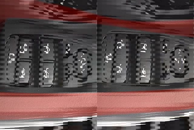 Used 2023 BMW 330i xDrive Sedan w/ Premium Package AWD/4WD image 21