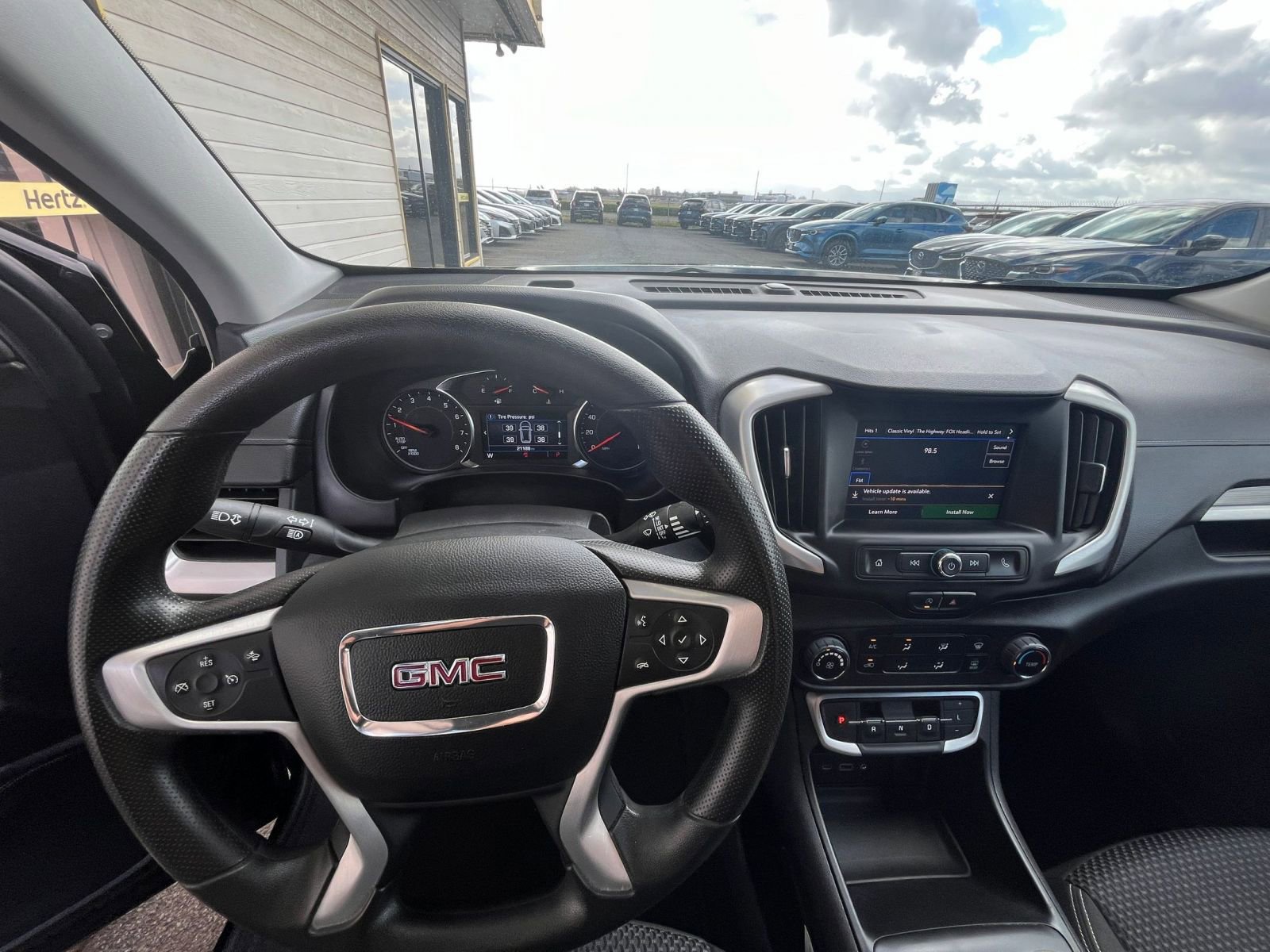Used 2024 GMC Terrain SLE FWD image 34