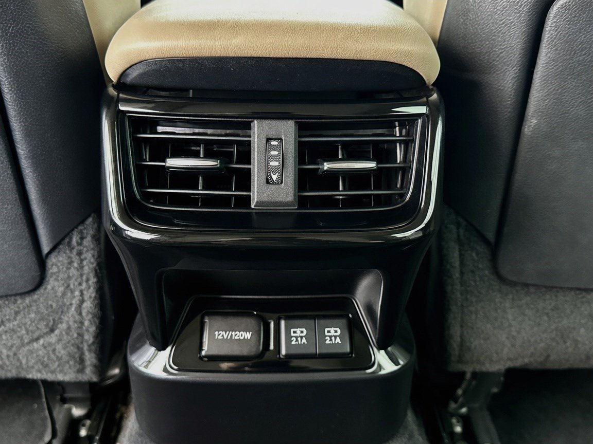 Used 2020 Lexus ES 300h w/ Premium Package FWD image 17