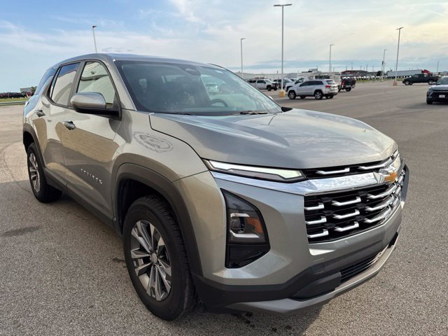 Used 2025 Chevrolet Equinox LT AWD/4WD image 6
