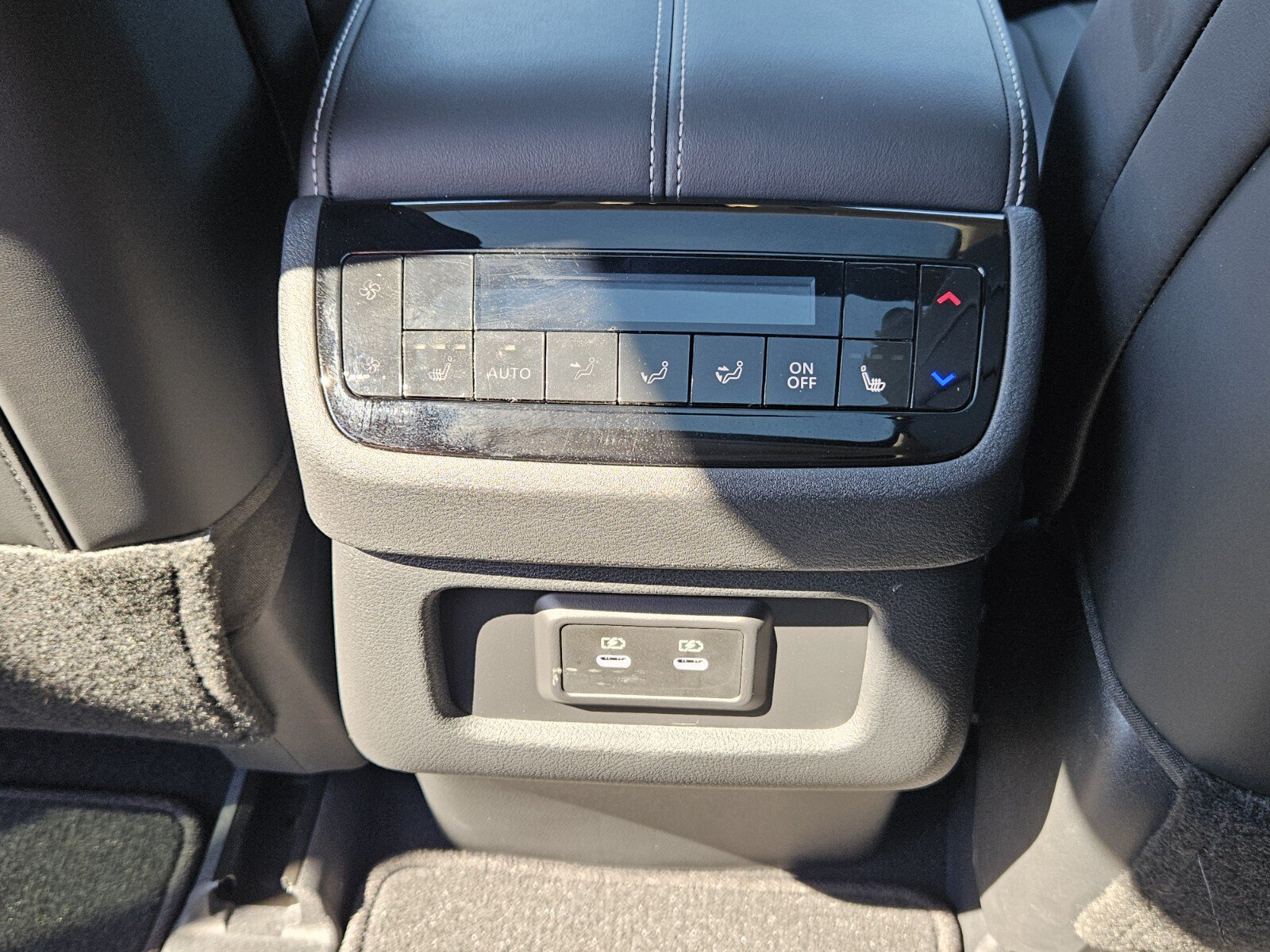Used 2026 INFINITI QX60 Luxe w/ Cargo Package FWD image 13