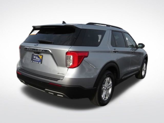 Certified 2022 Ford Explorer XLT w/ Equipment Group 202A AWD/4WD image 7