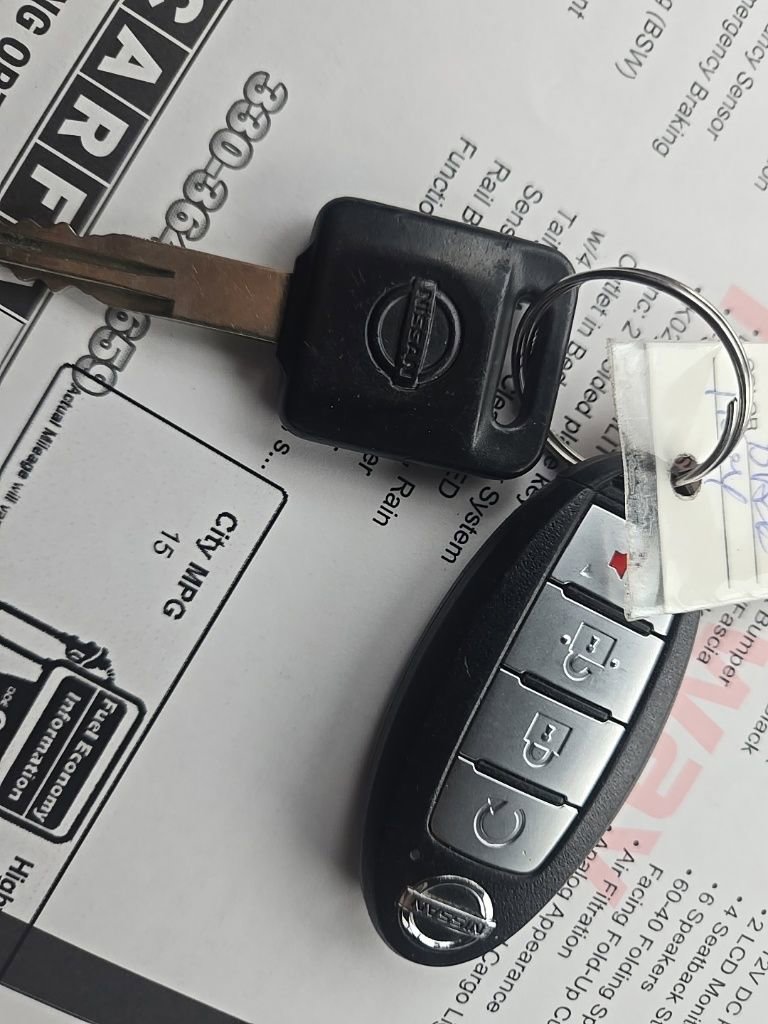 Used 2021 Nissan Titan SV w/ SV Convenience Package AWD/4WD image 41