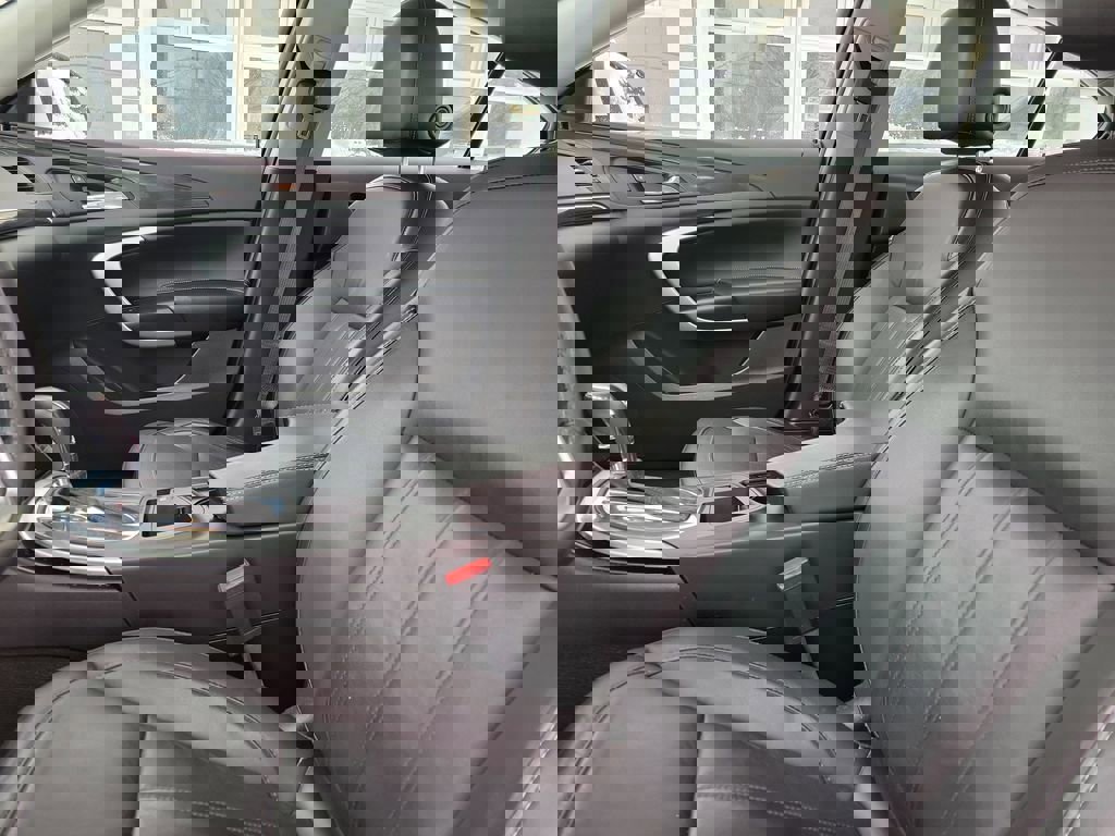 Used 2016 Buick Regal image 15