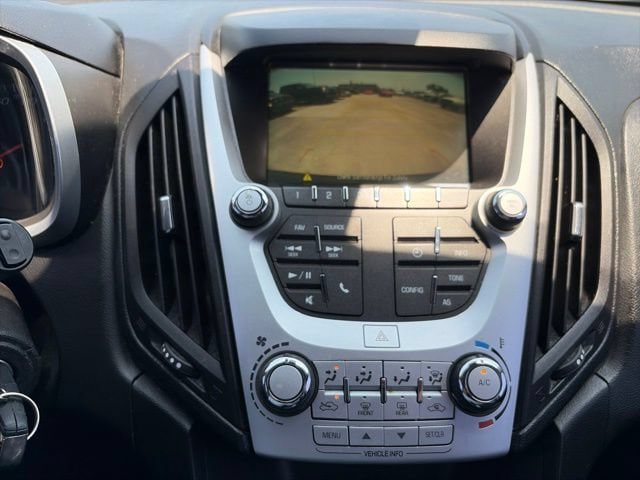 Used 2017 Chevrolet Equinox LS FWD image 8