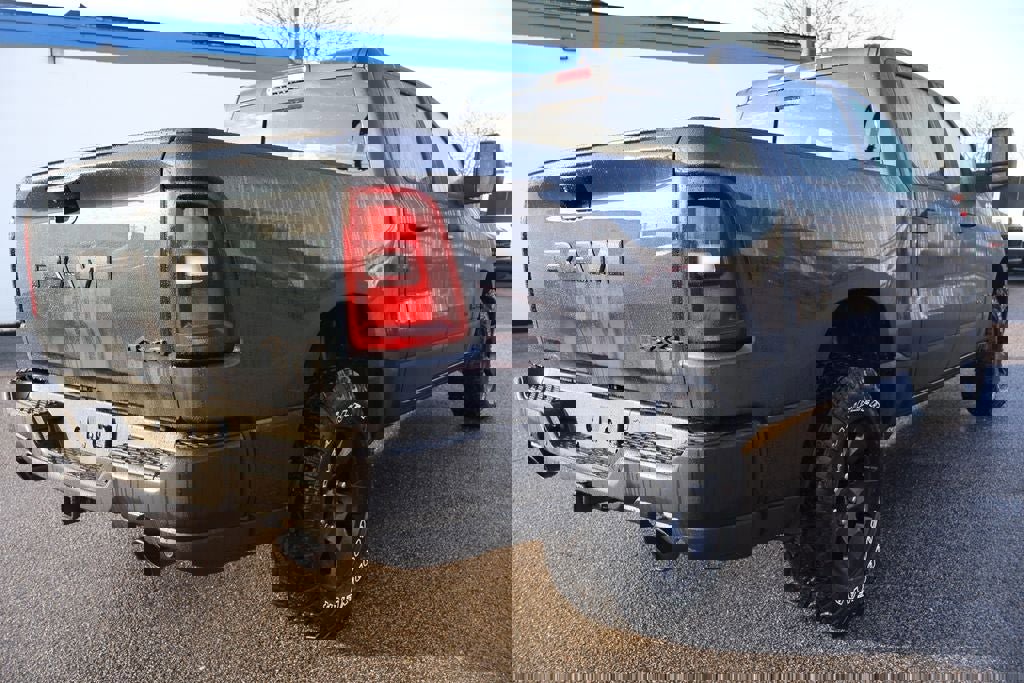 New 2026 RAM 1500 Classic Warlock AWD/4WD image 3