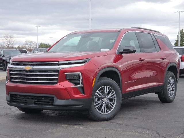 New 2026 Chevrolet Traverse LT w/ Driver Confidence Package AWD/4WD image 2