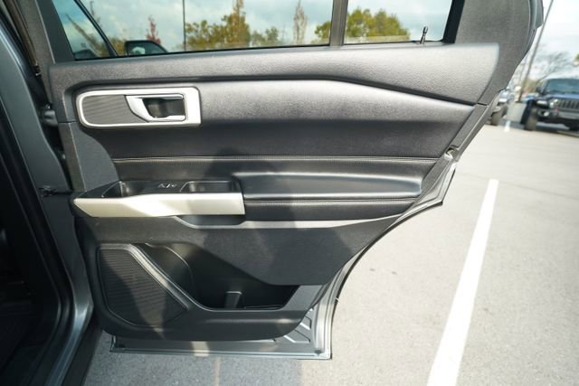 Used 2022 Ford Explorer XLT w/ Equipment Group 202A image 24
