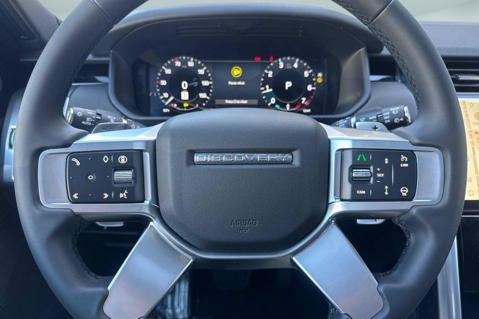 New 2026 Land Rover Discovery S AWD/4WD image 11