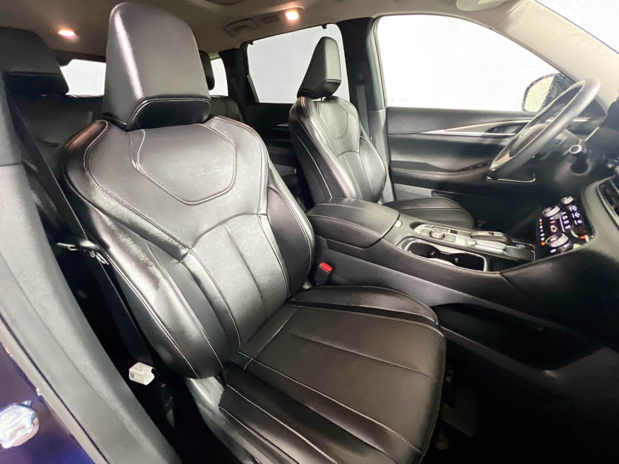Used 2025 INFINITI QX60 Luxe w/ Vision Package AWD/4WD image 30