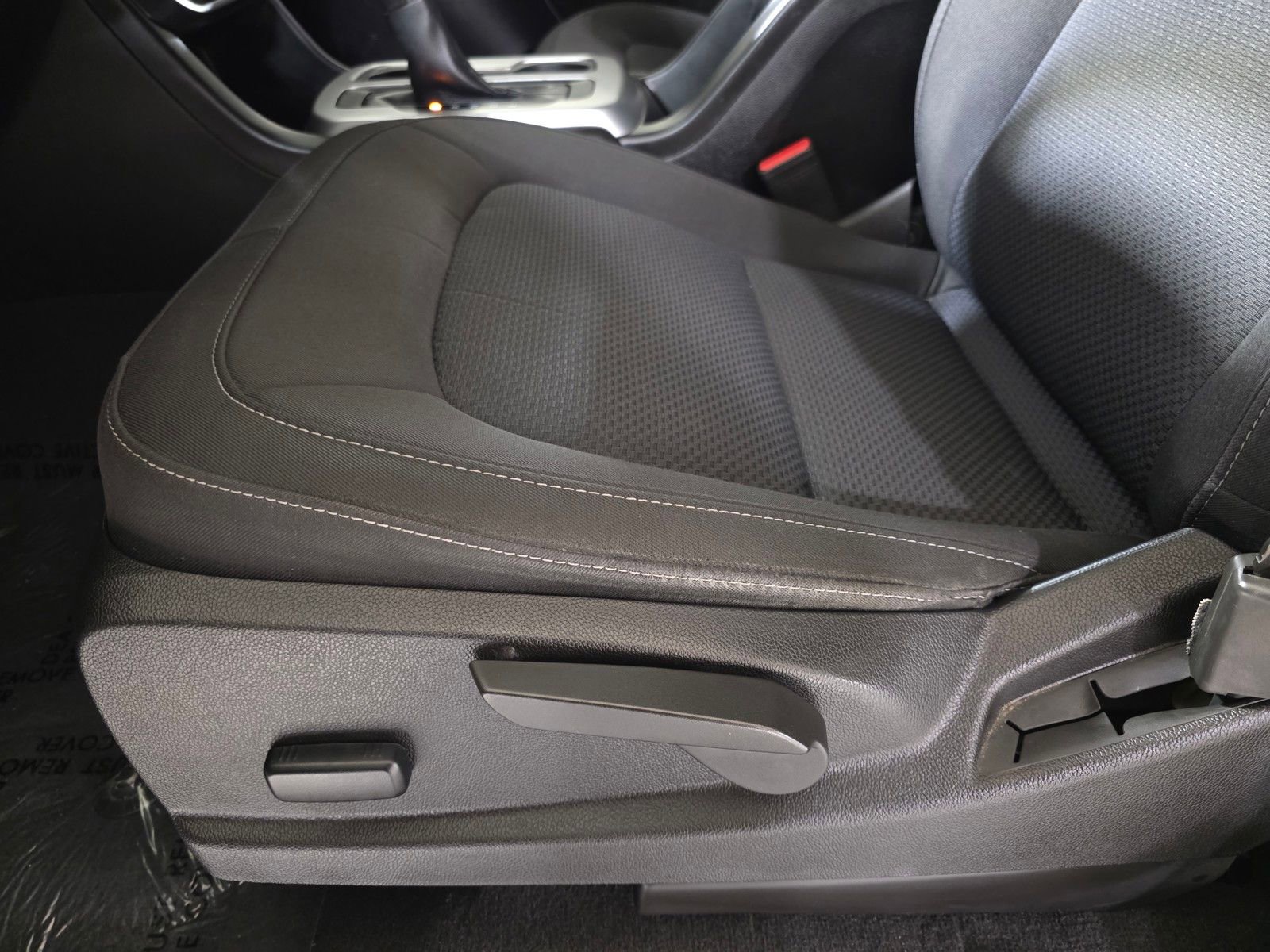 Used 2022 Chevrolet Colorado LT image 26