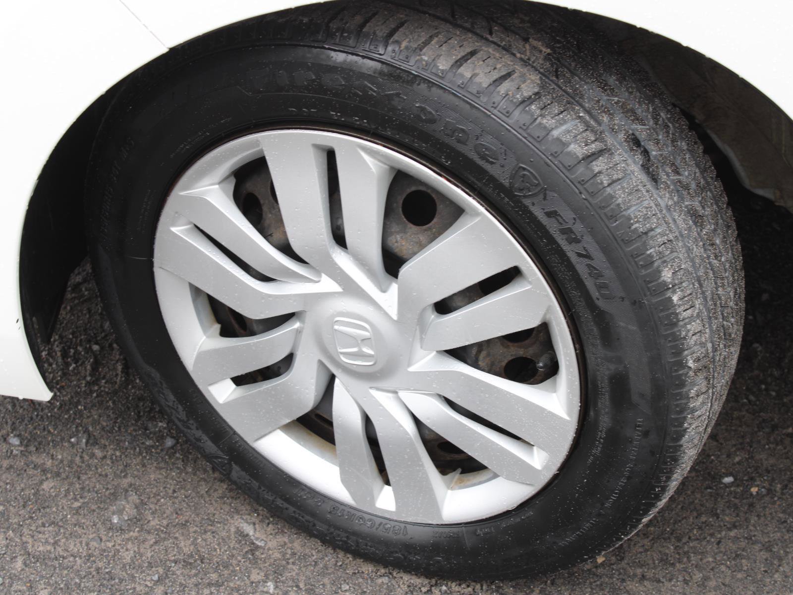 Used 2016 Honda Fit LX image 18