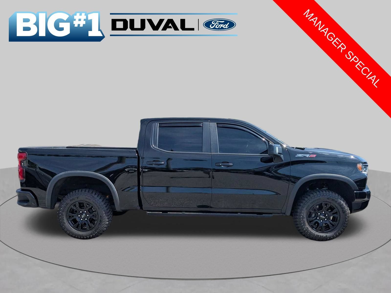 Used 2022 Chevrolet Silverado 1500 ZR2 w/ Technology Package AWD/4WD image 3