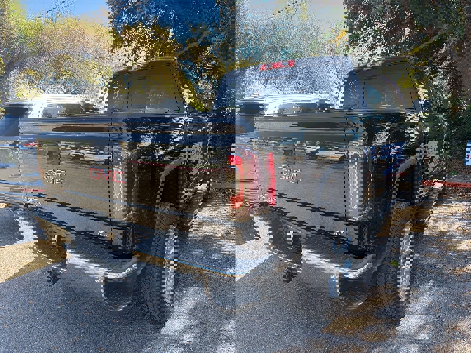 Certified 2018 GMC Sierra 1500 SLT w/ SLT Premium Package image 11