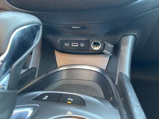 Used 2024 Chevrolet Malibu LT FWD image 23