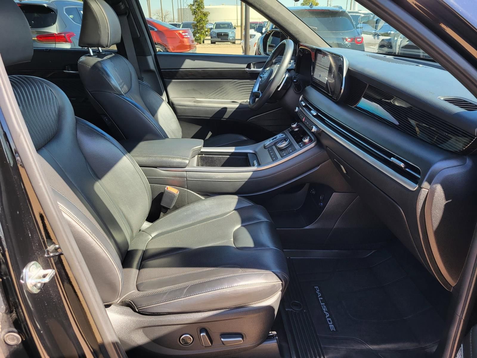 Used 2025 Hyundai Palisade Calligraphy image 9