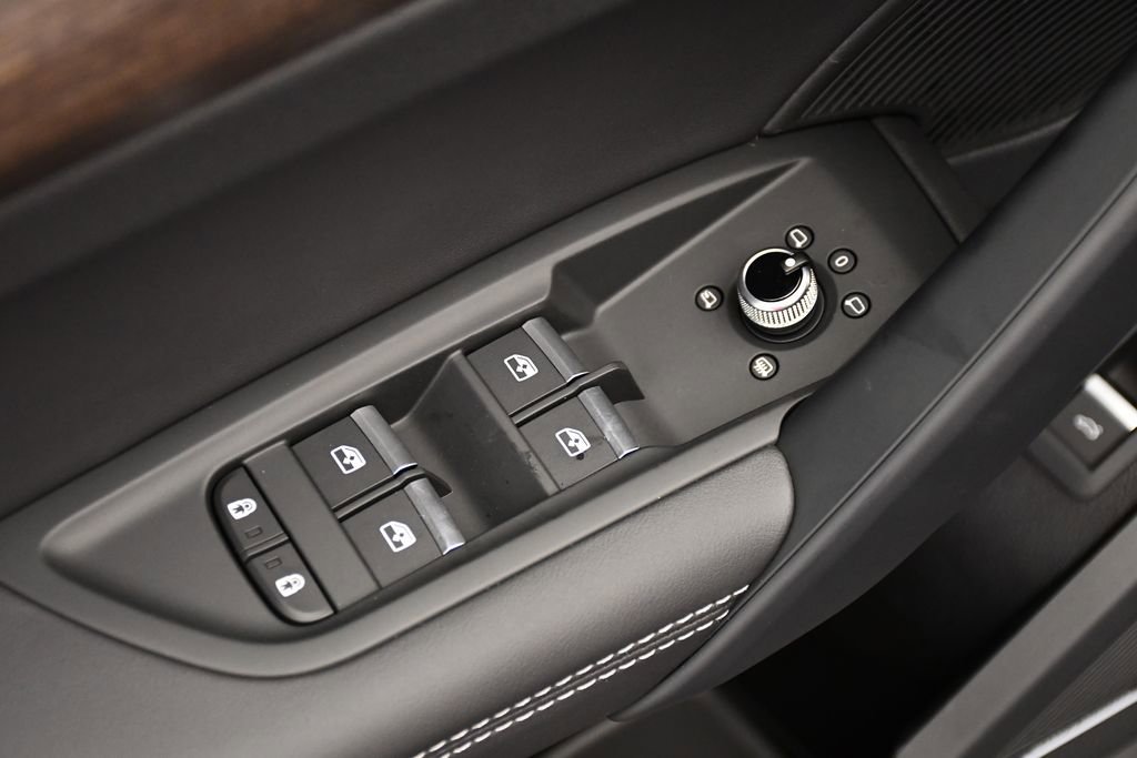 Used 2025 Audi Q5 2.0T Premium Plus w/ Premium Plus Package image 35