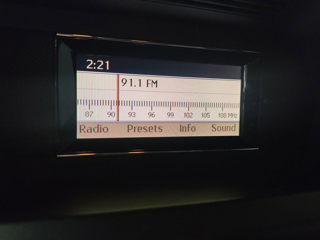 Used 2011 Mercedes-Benz GLK 350 4MATIC image 29