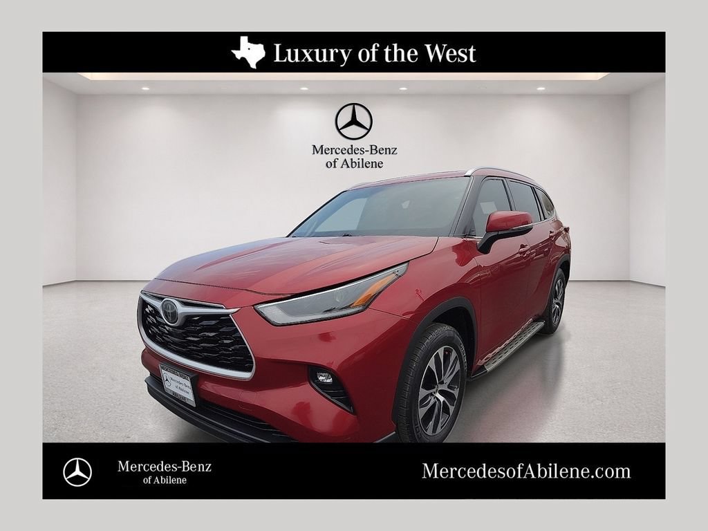 Used 2021 Toyota Highlander XLE