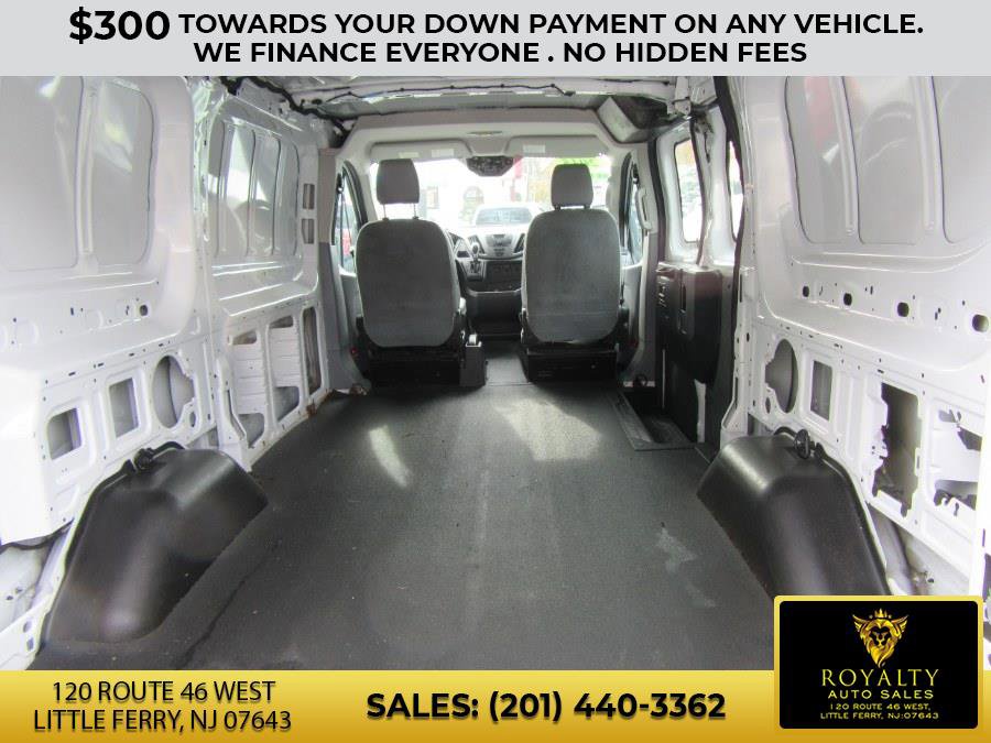 Used 2018 Ford Transit 250 130 Low Roof image 24