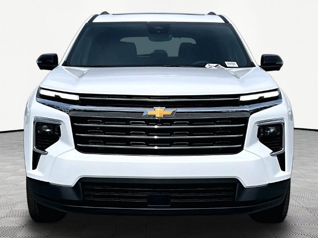 New 2027 Chevrolet Traverse LT w/ Sun and Wheel Package AWD/4WD image 2