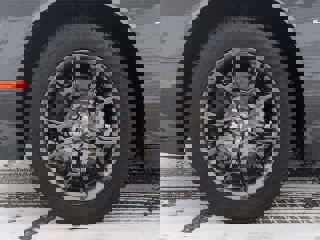 Used 2018 Dodge Challenger GT w/ Driver Convenience Group image 14