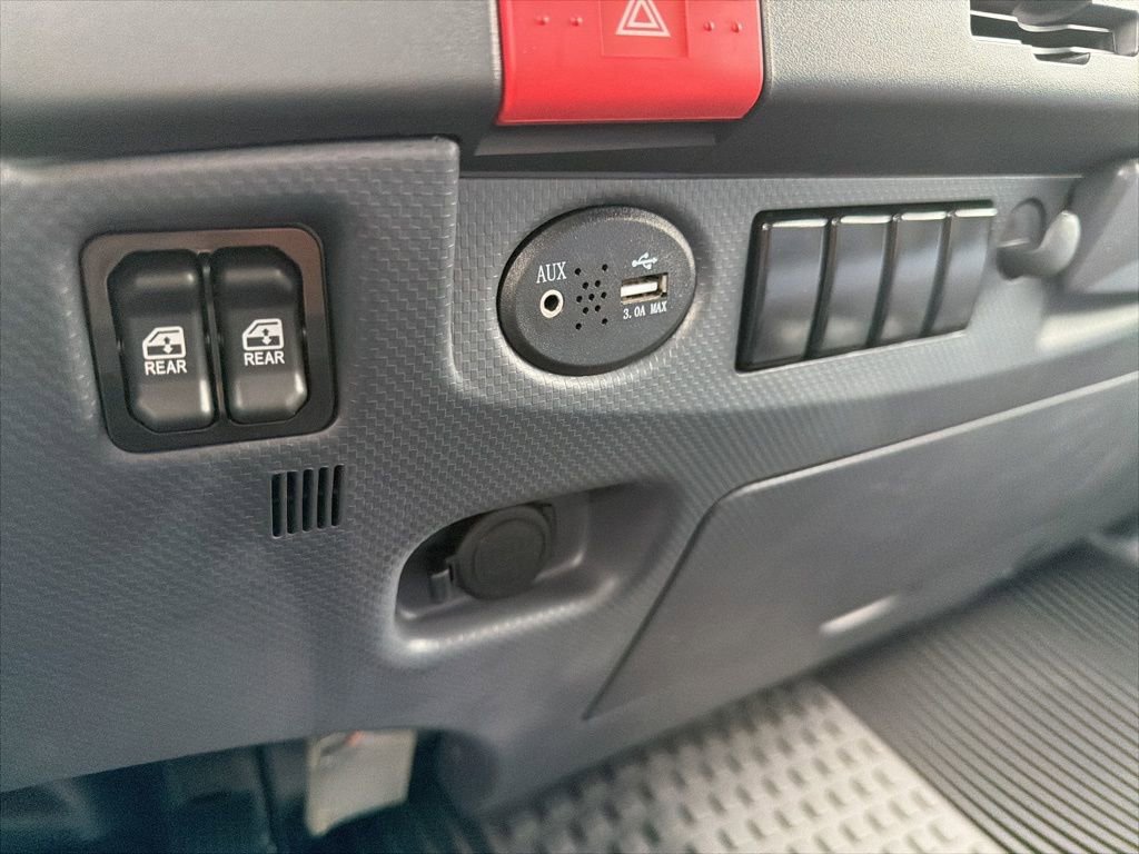 New 2025 Chevrolet Low Cab Forward image 11