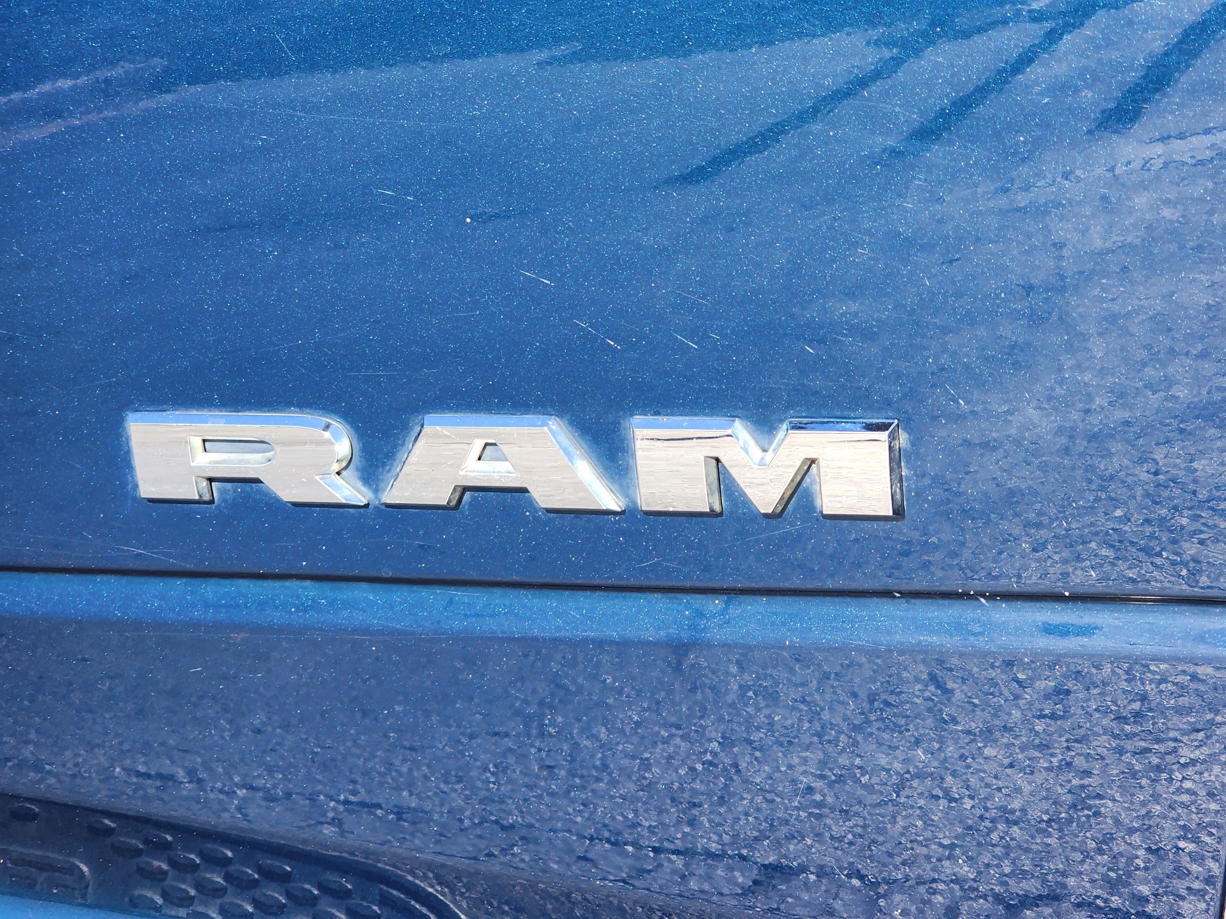 Used 2022 RAM 2500 Laramie w/ Body Color Bumper Group image 7