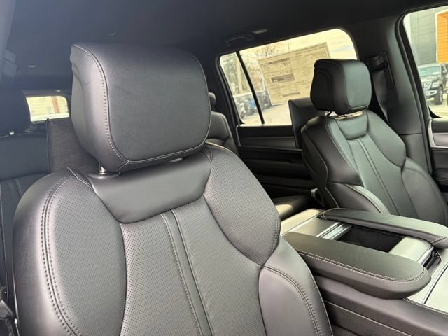 New 2026 Jeep Grand Wagoneer L Limited w/ Rear Seat Video Group I AWD/4WD image 29