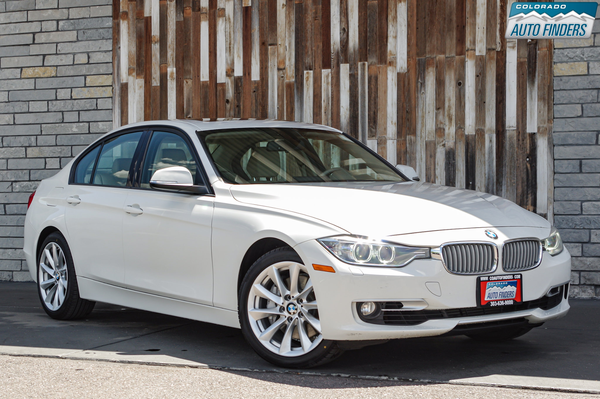 Used 2013 BMW 335i xDrive Sedan AWD/4WD image 9