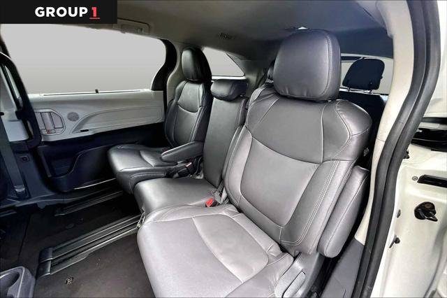 Certified 2023 Toyota Sienna LE FWD image 21