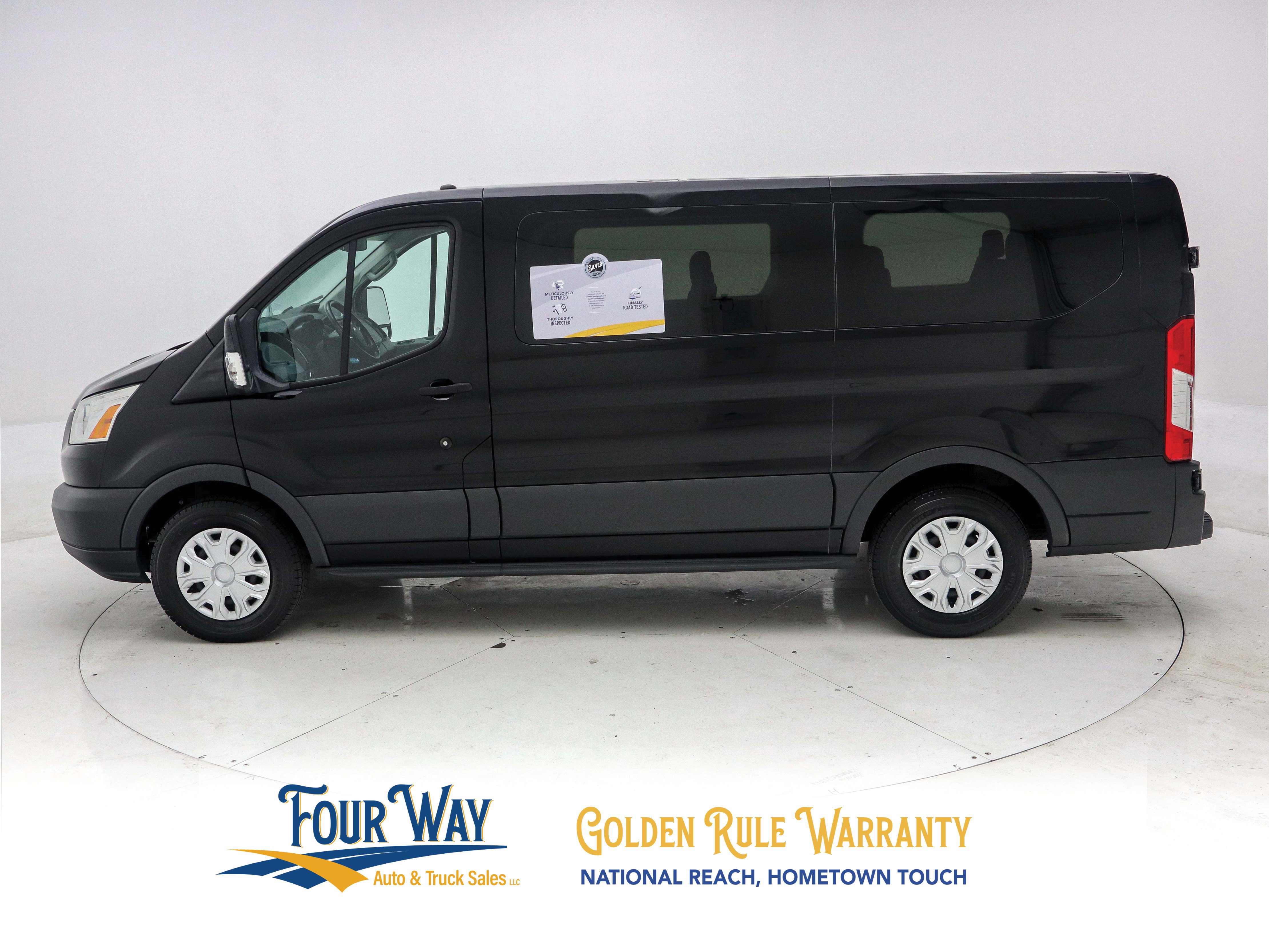 Used 2016 Ford Transit 150 XLT image 7