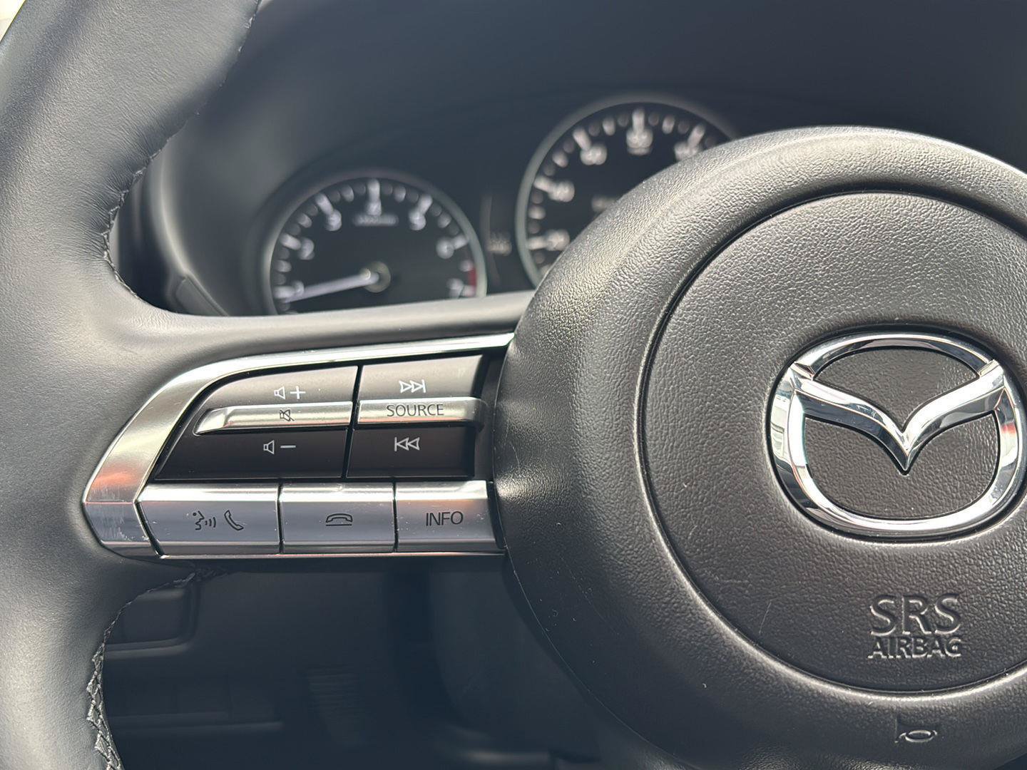 Used 2025 MAZDA CX-50 AWD 2.5 S w/ Premium Package image 18